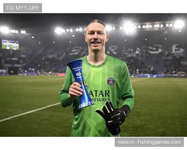 法甲门将萨福诺夫表现稳定，恩里克称赞三门将配置